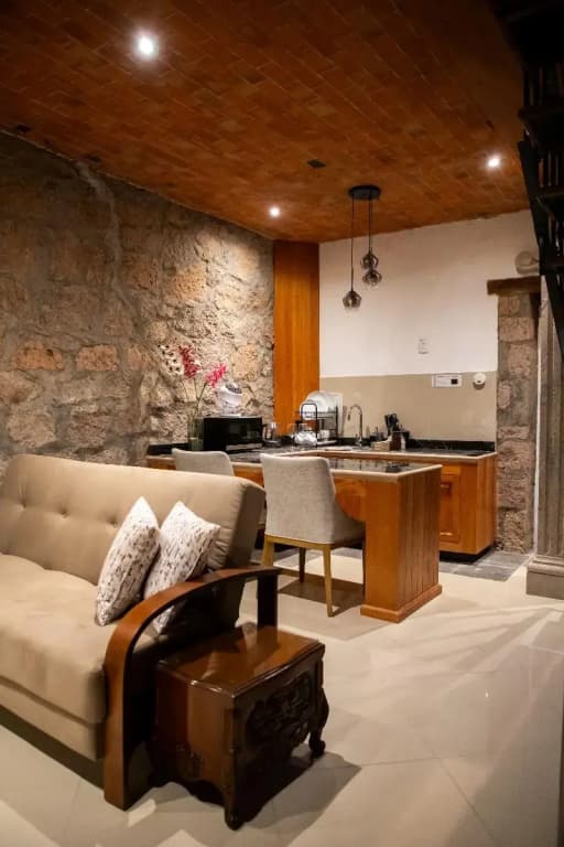 Comfort room