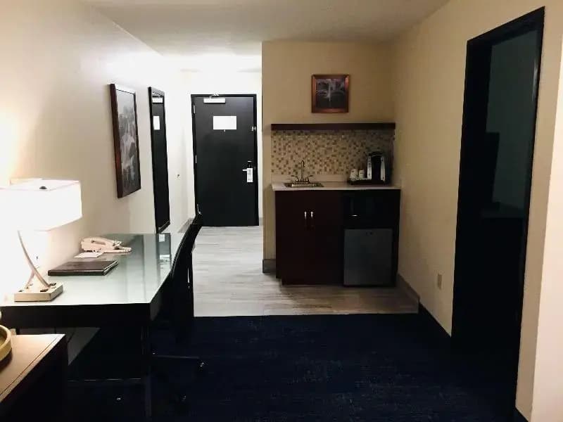 1 Bedroom Suite