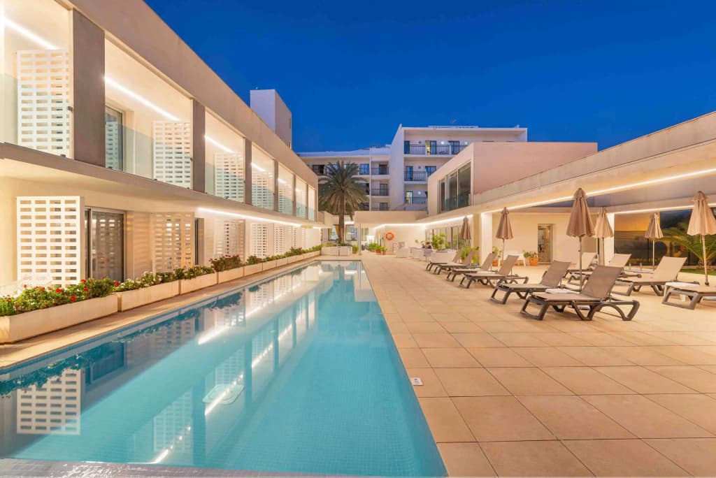 Hotel photo 12