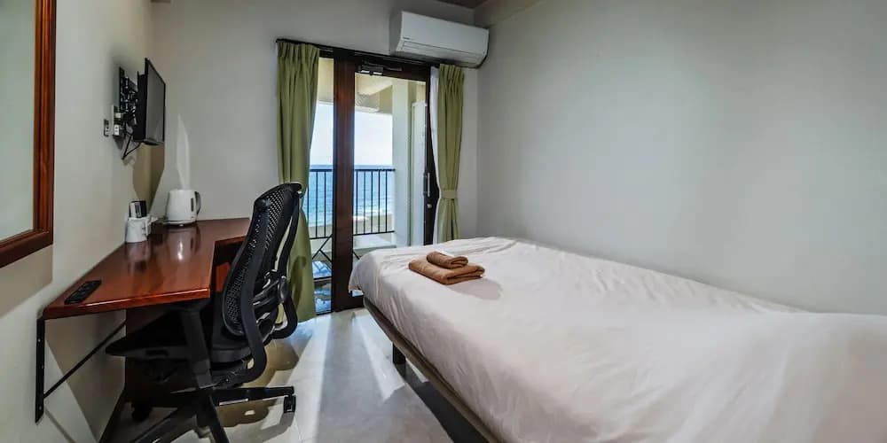 Standard Single room with balcony and with sea view
