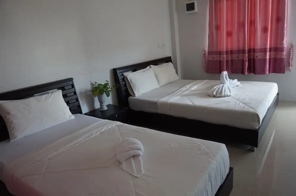 Standard Triple Family room with balcony