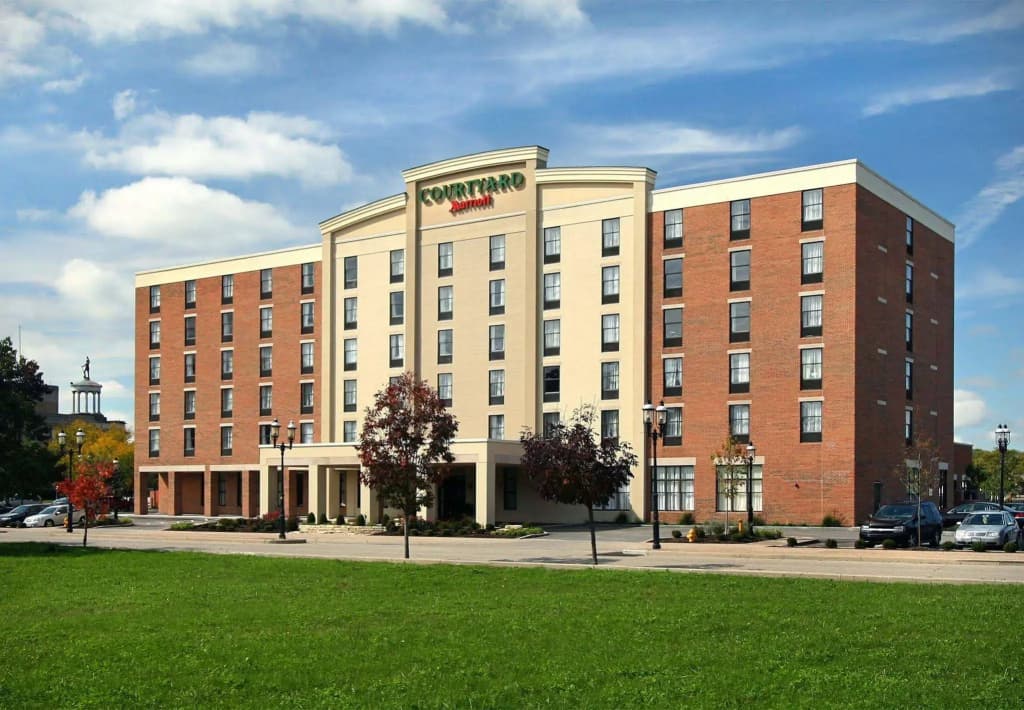 Hotel photo 1