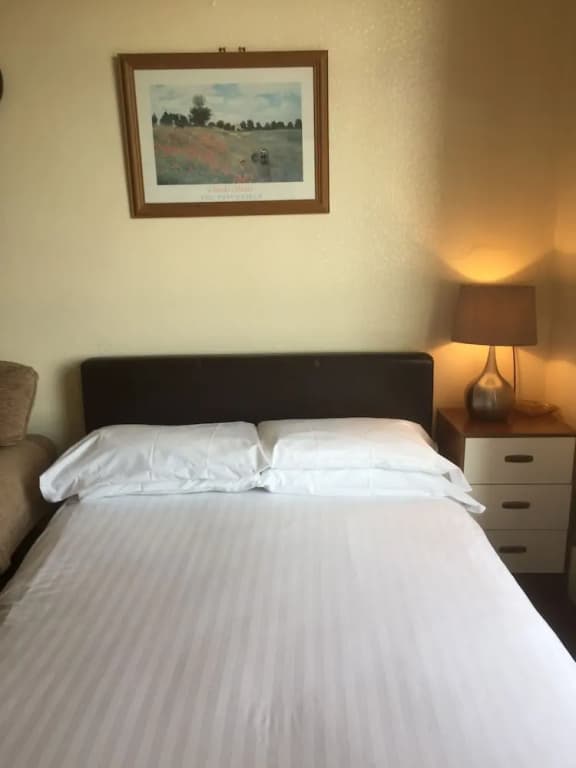 Double Studio with partial sea view full double bed