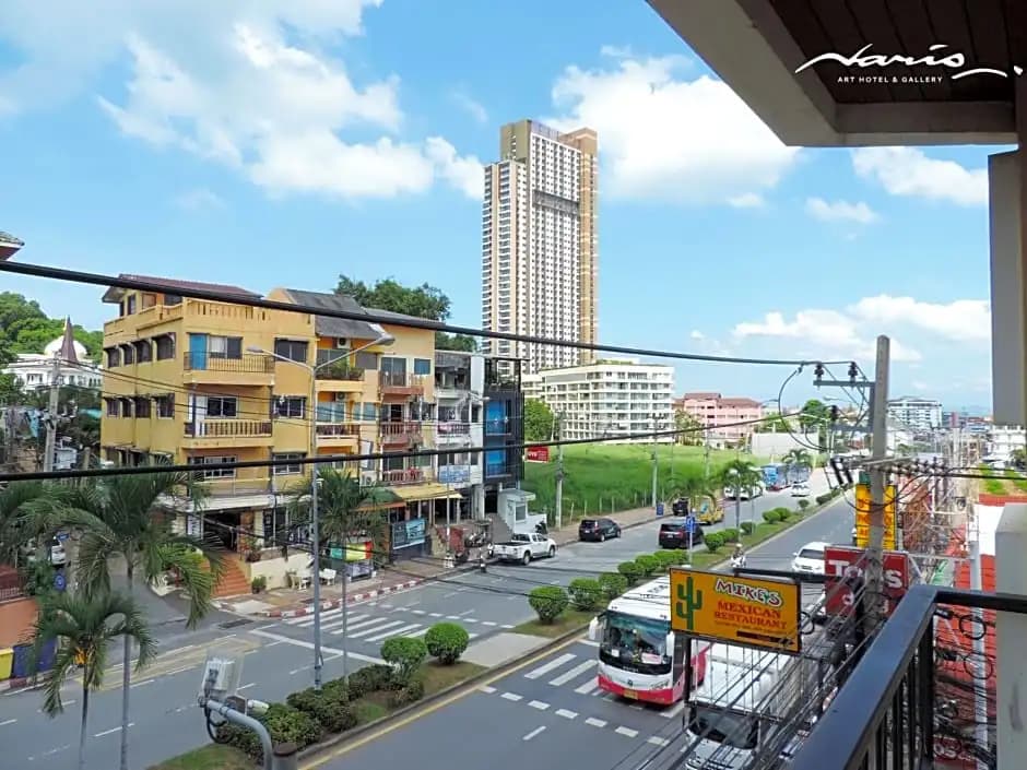 Superior Double room with city view full double bed