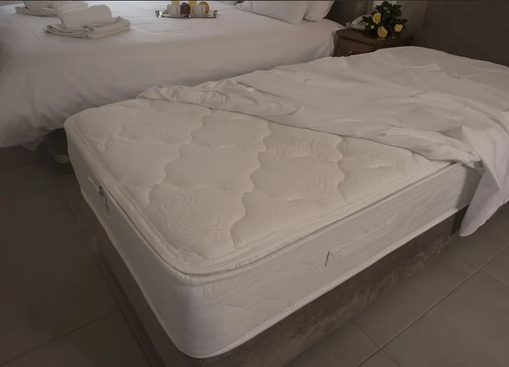 Standard Triple room with balcony