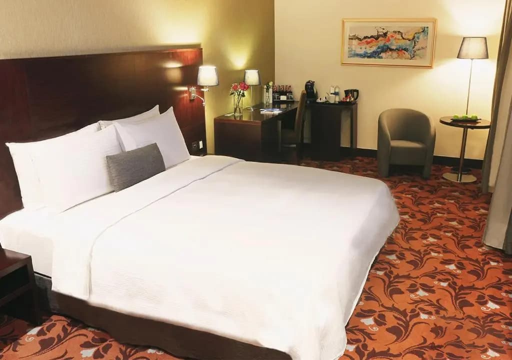 Spacious Double room with balcony full double bed