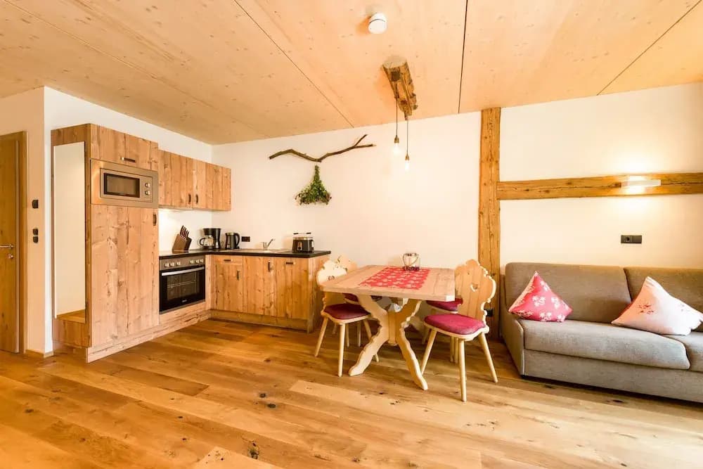 2 Bedrooms Attic Apartment with balcony