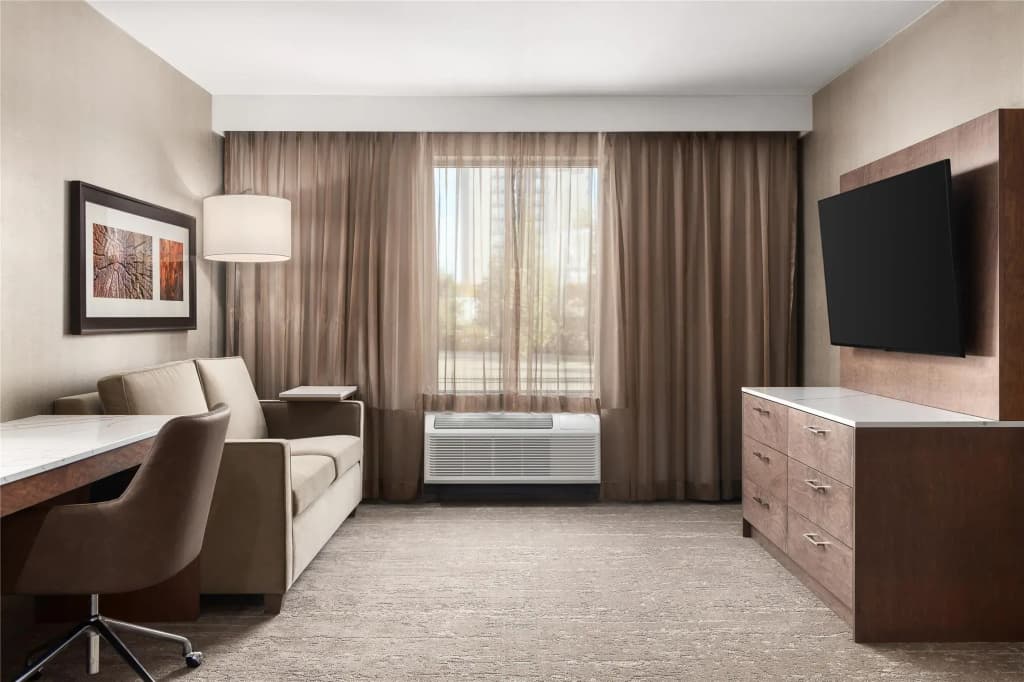 2 Bedrooms Double Suite full double bed
