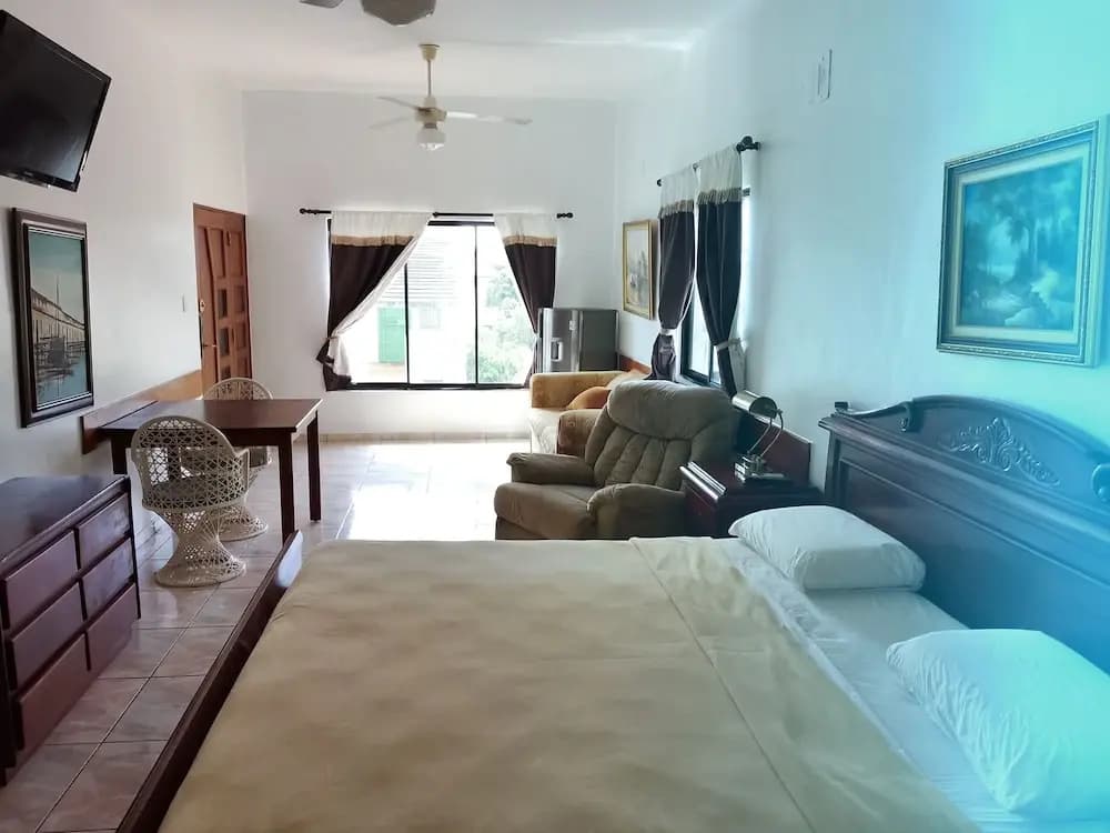 Double Suite with balcony full double bed