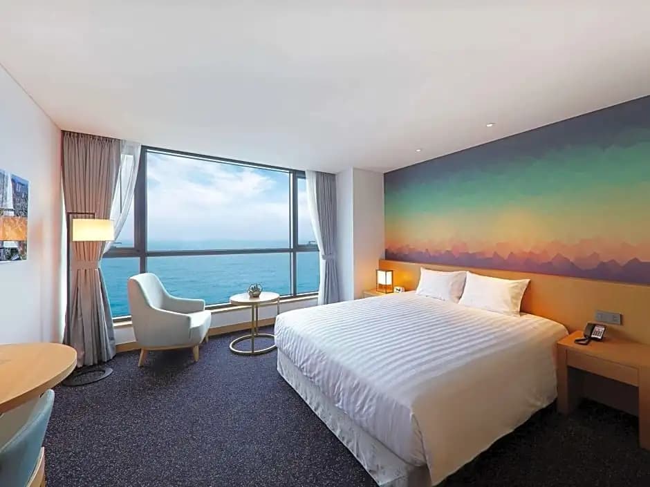 Privilege Double room with ocean view full double bed