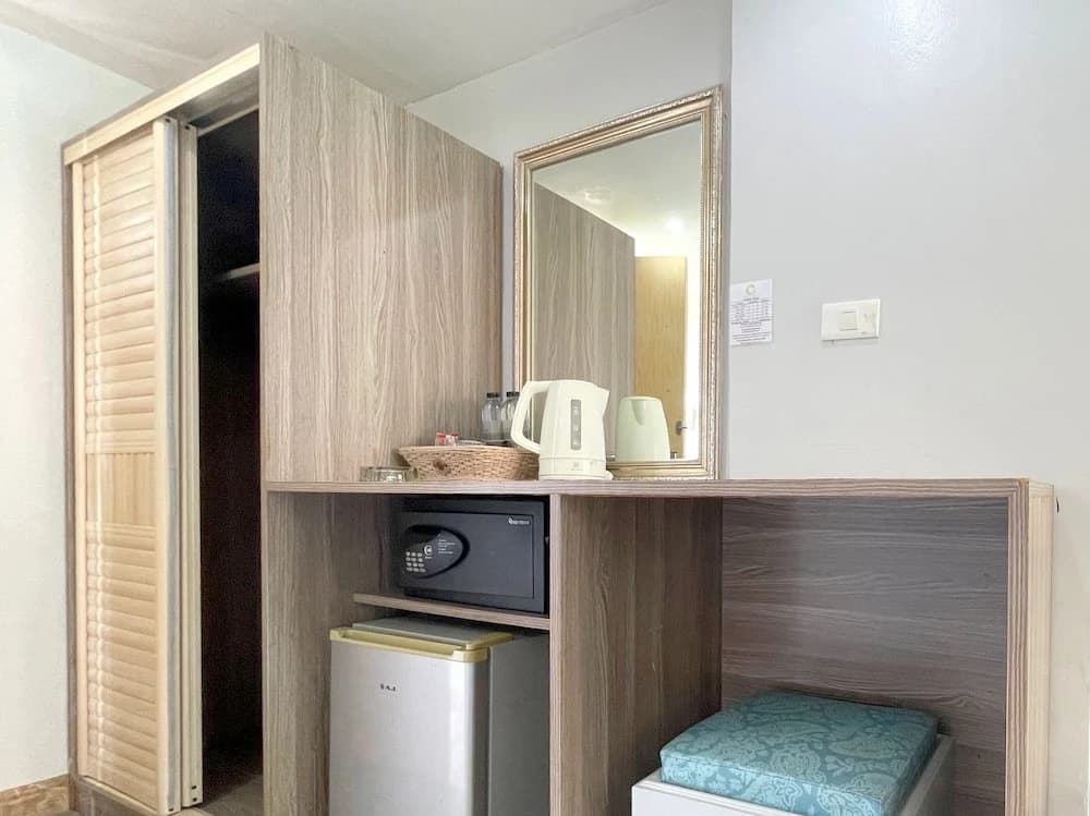 Deluxe Double room with balcony and with pool view twin beds