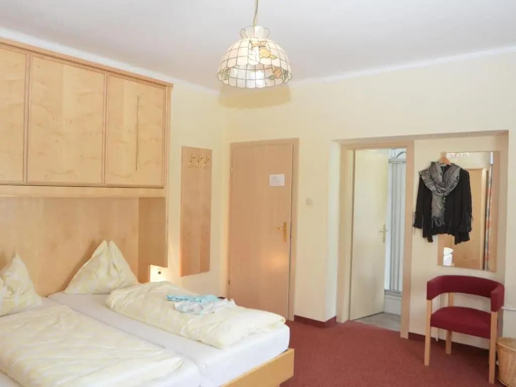 Comfort room