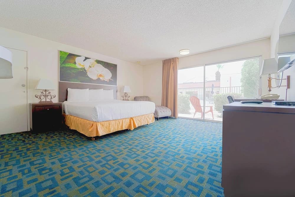 Standard Double room with balcony full double bed