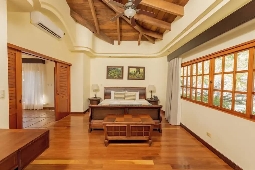 Double Junior Suite with mountain view full double bed