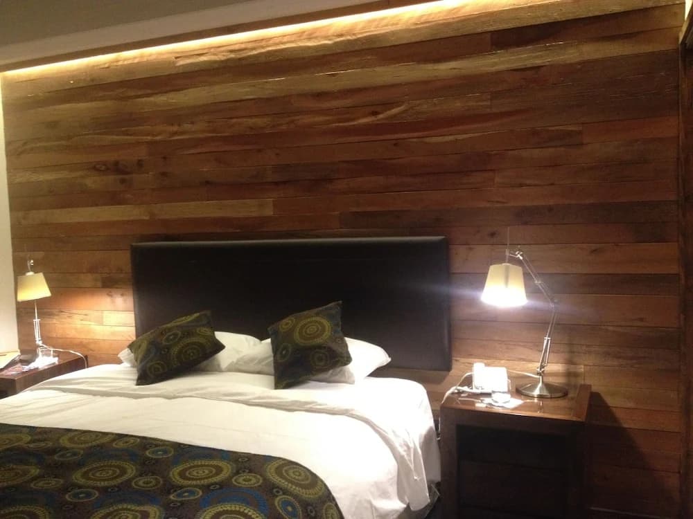 Economy room
