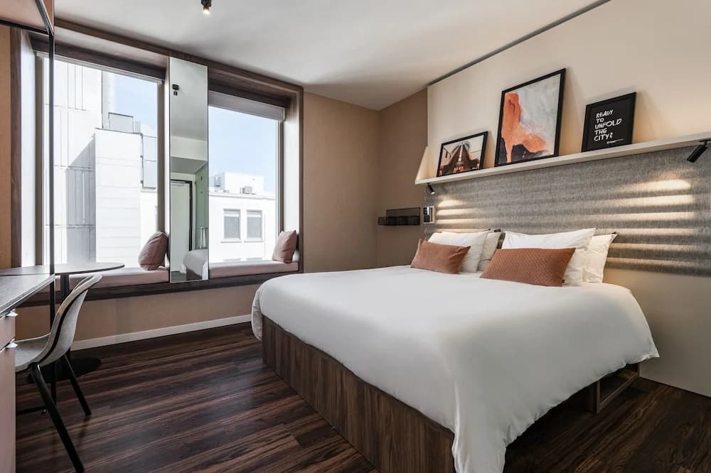 Stay Double room full double bed