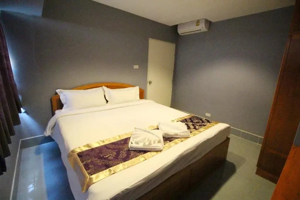 1 Bedroom Suite