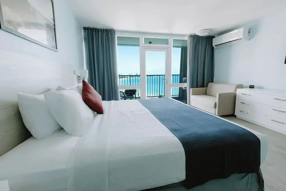 Superior Double Studio with balcony and with ocean view full double bed