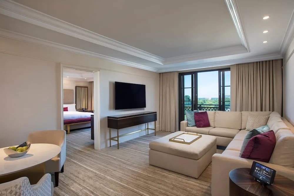 Double Suite with balcony full double bed