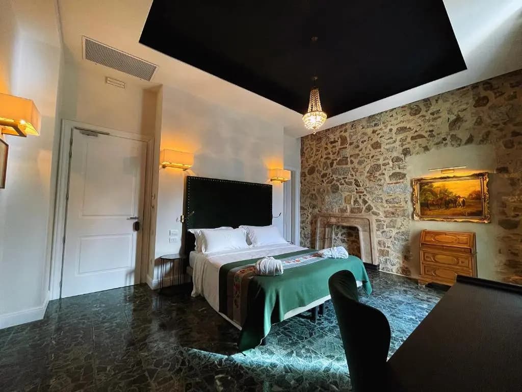 Superior Double room full double bed