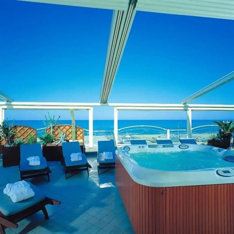 Hotel photo 11