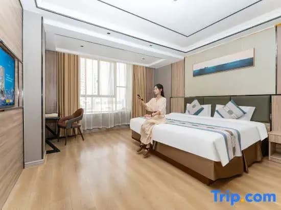 Standard Double room with city view full double bed