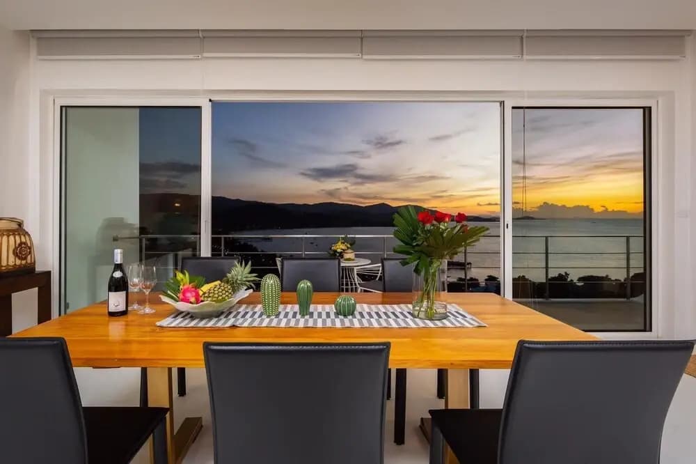 Standard Penthouse room with sea view