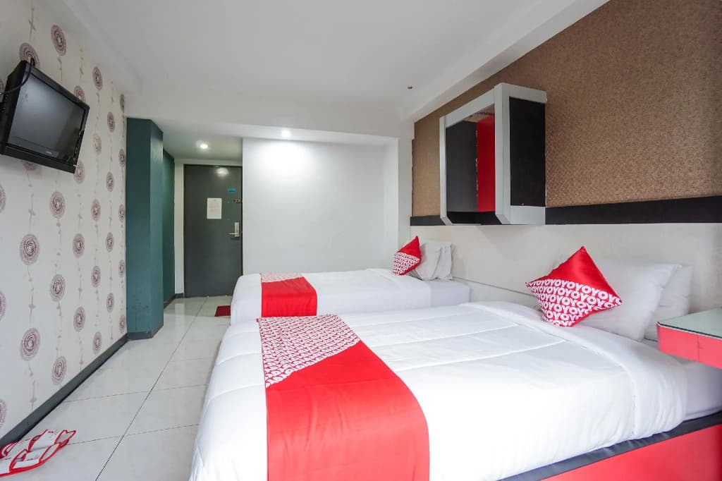 Deluxe Double room twin beds