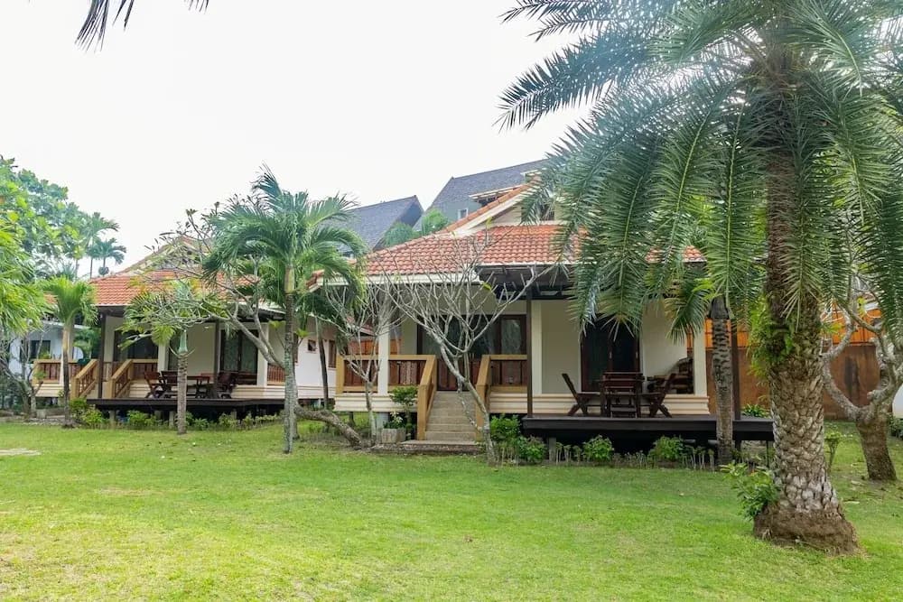 2 Bedrooms Villa