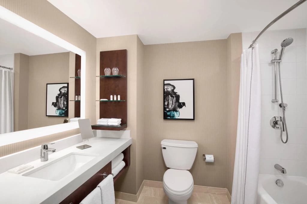 Standard Double room with partial view full double bed