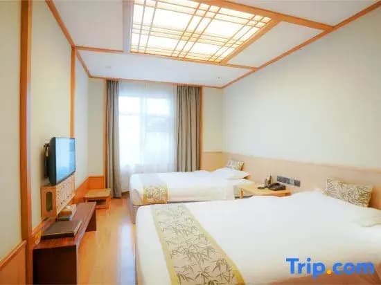 Standard Double room twin beds
