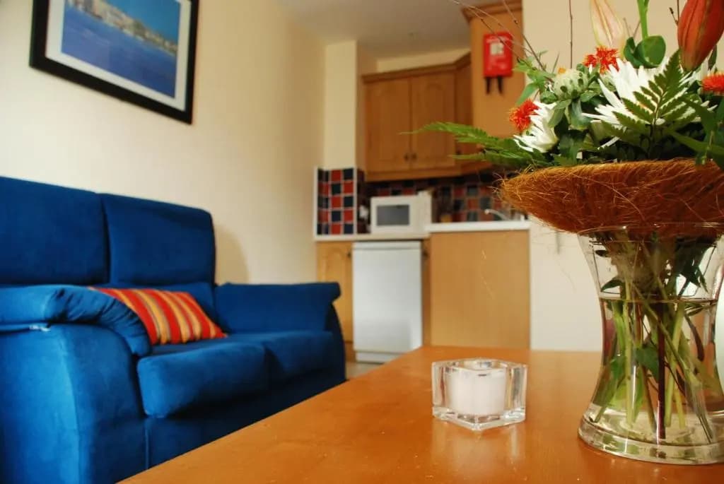 2 Bedrooms Apartment