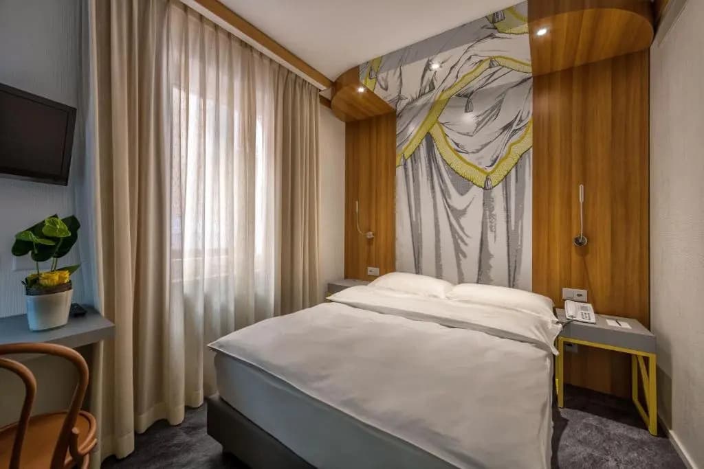 Economy Single room with courtyard view