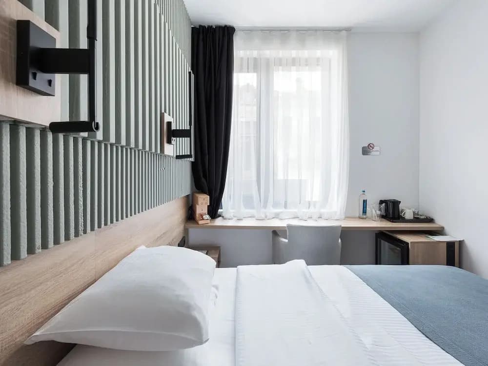 Economy Double room full double bed