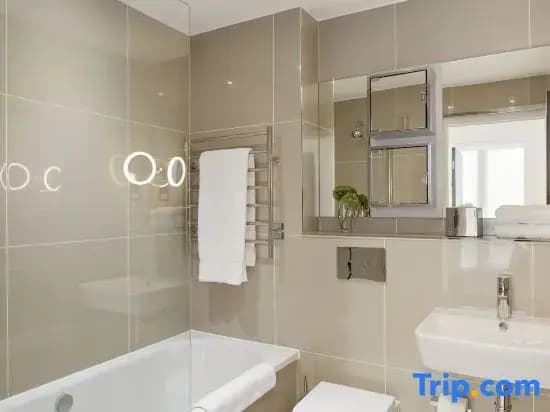 2 Bedrooms Executive Suite