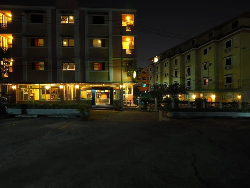 Hotel photo 1