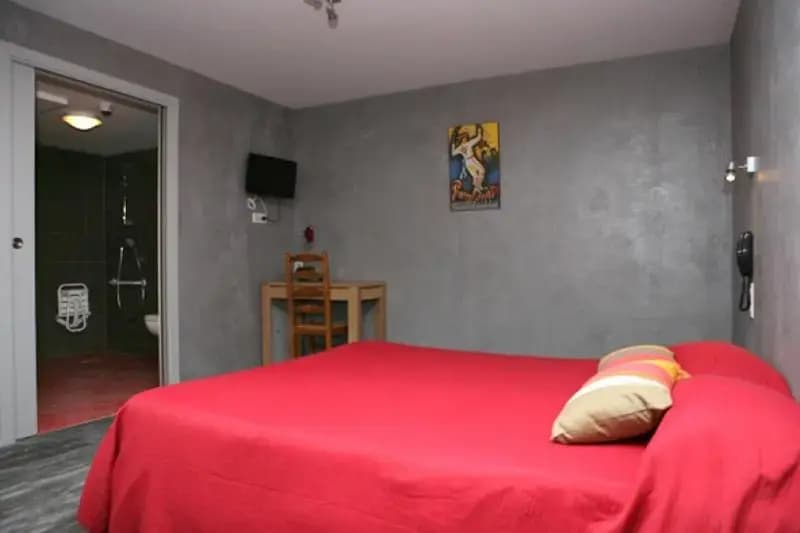 Standard Triple room