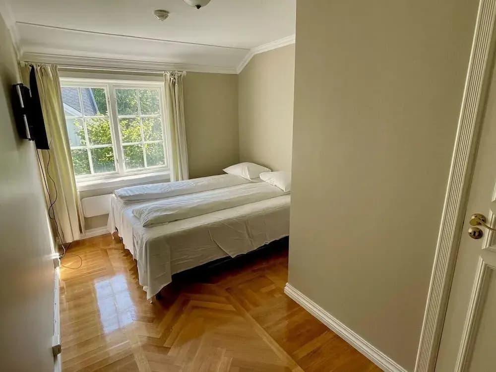 Economy Double room full double bed