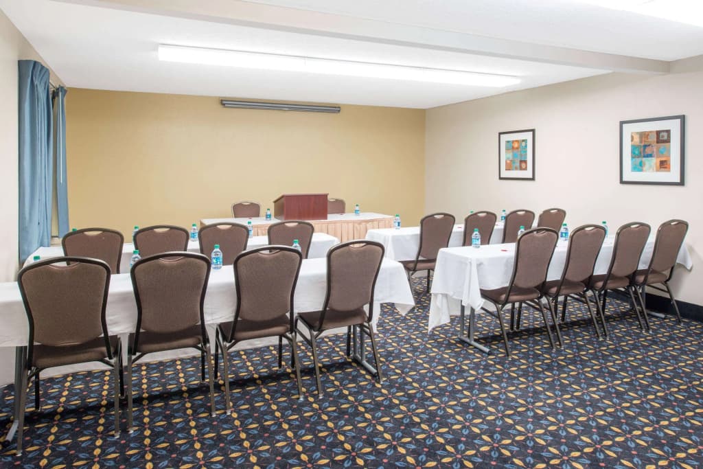 Hotel photo 12
