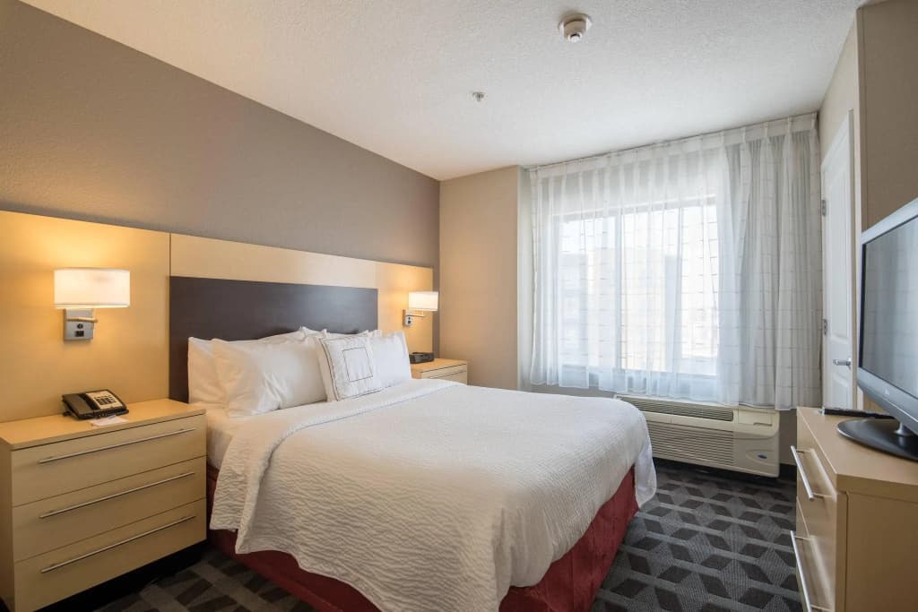 1 Bedroom Quadruple Suite
