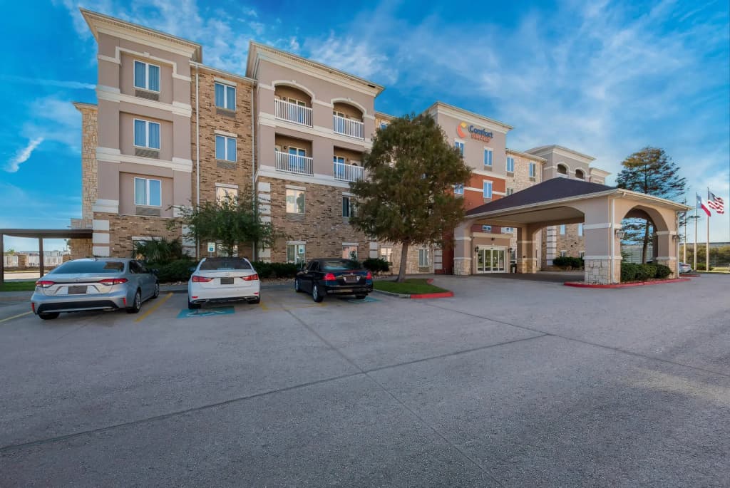 Hotel photo 1
