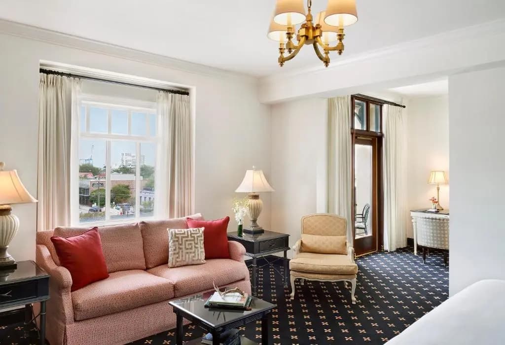 Double Suite with balcony full double bed