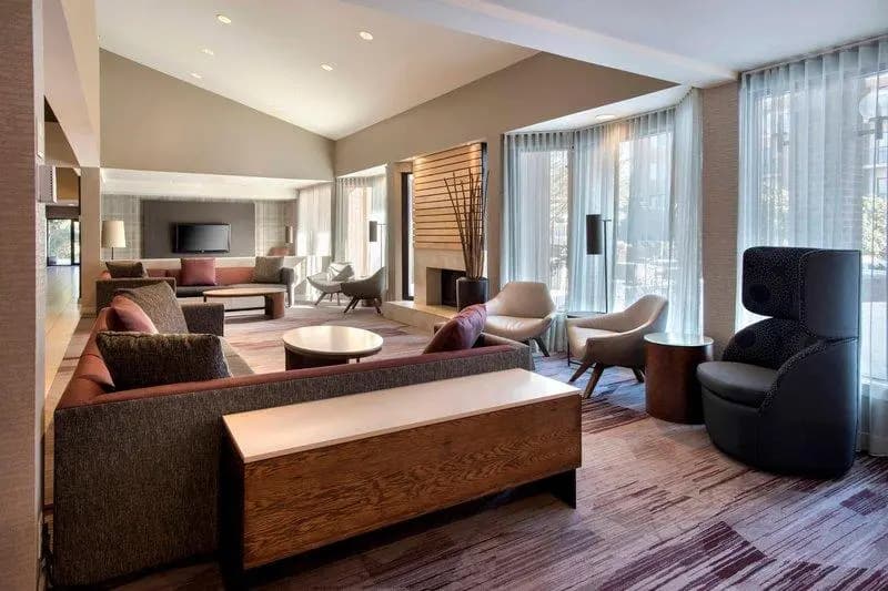 1 Bedroom Sextuple Suite