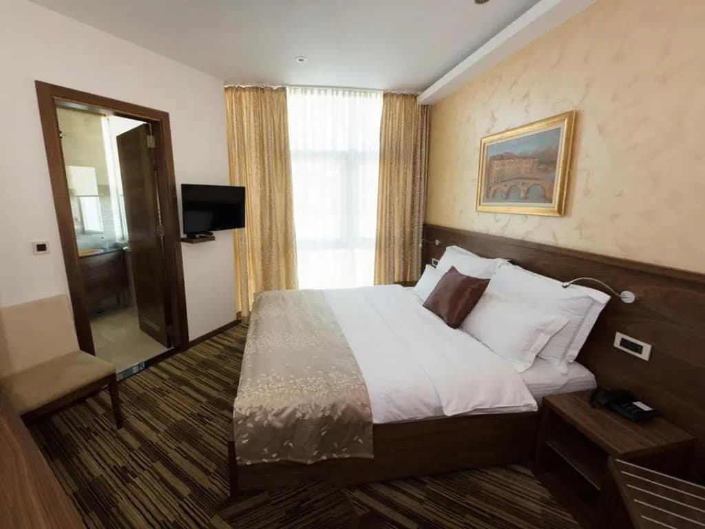 Deluxe Double room full double bed