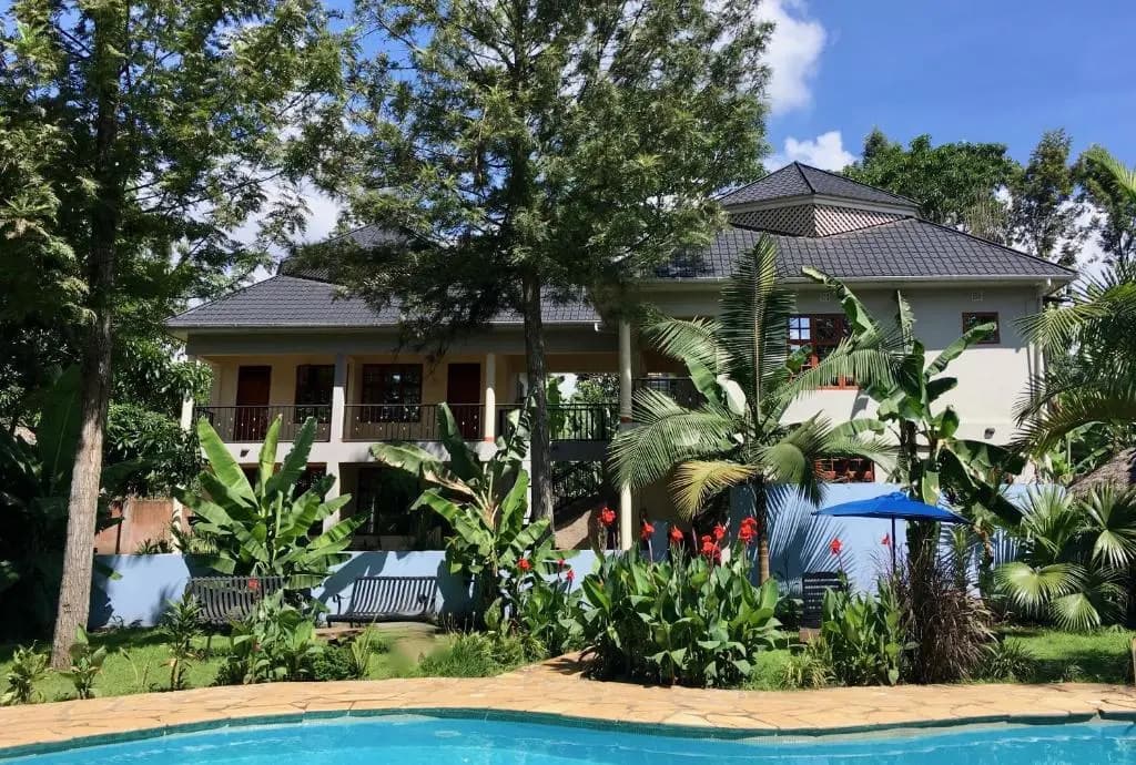 Standard Double room with pool view full double bed
