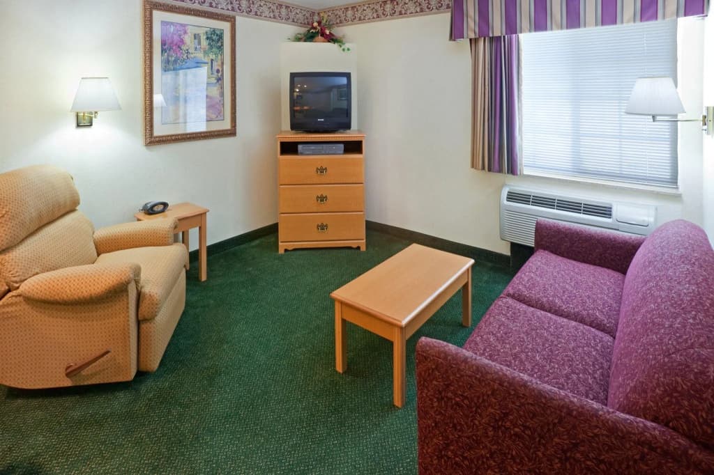 Quadruple Suite