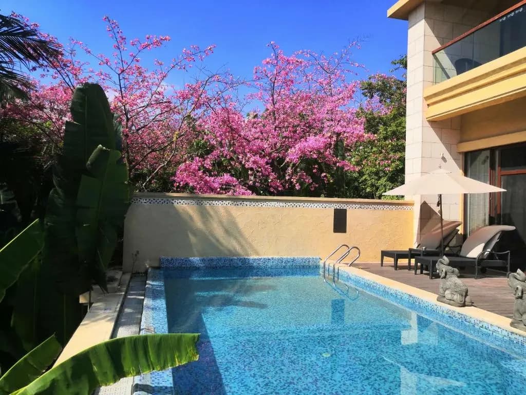 2 Bedrooms Villa