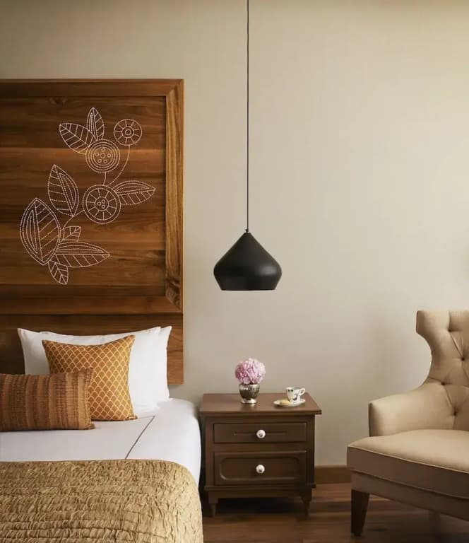 Deluxe Double room with balcony and with garden view full double bed