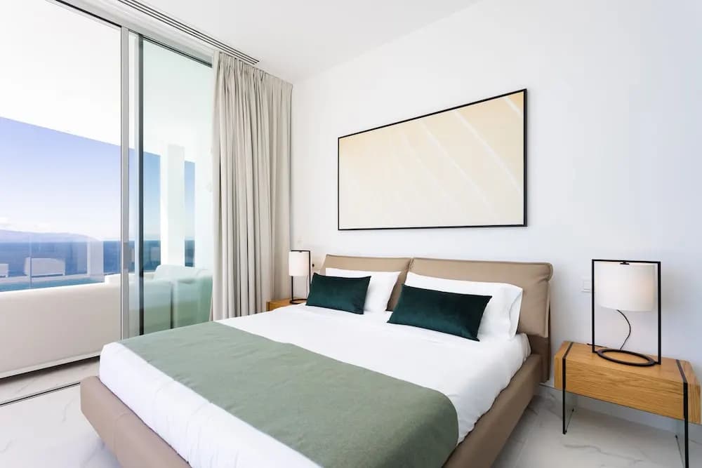 2 Bedrooms Suite with sea view