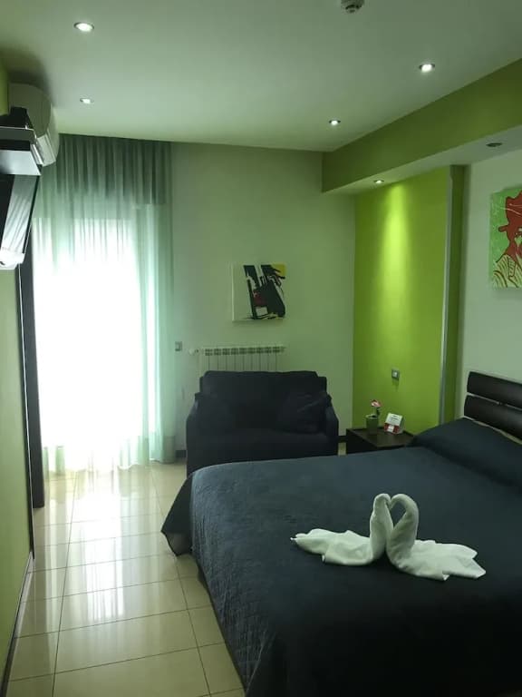 Deluxe Double room full double bed